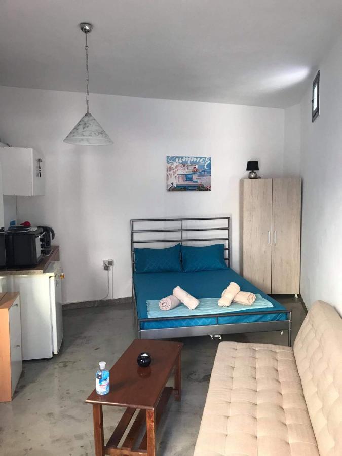 Leiva Room Περίσσα Εξωτερικό φωτογραφία